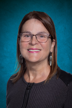 Kathy Fisher (Vice-présidente)